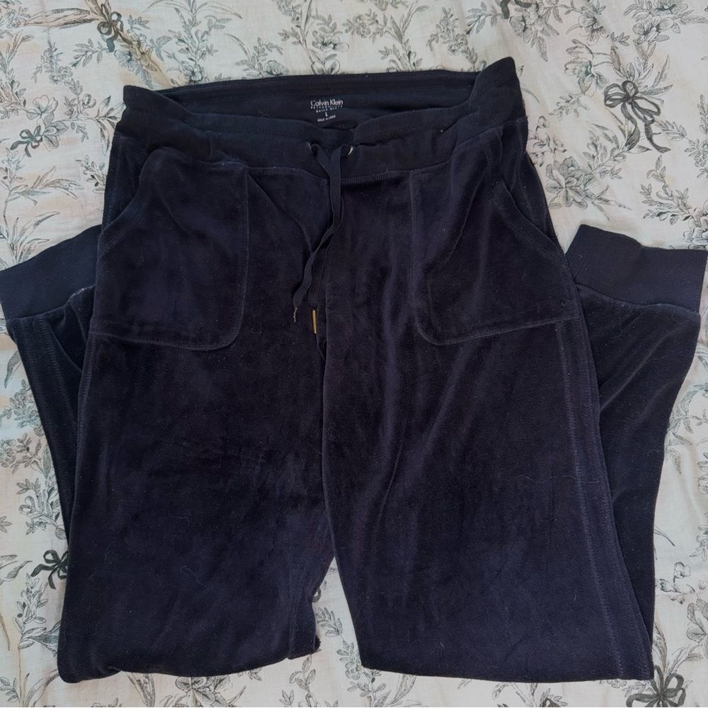 Calvin Klein Women's Navy and Black Joggers